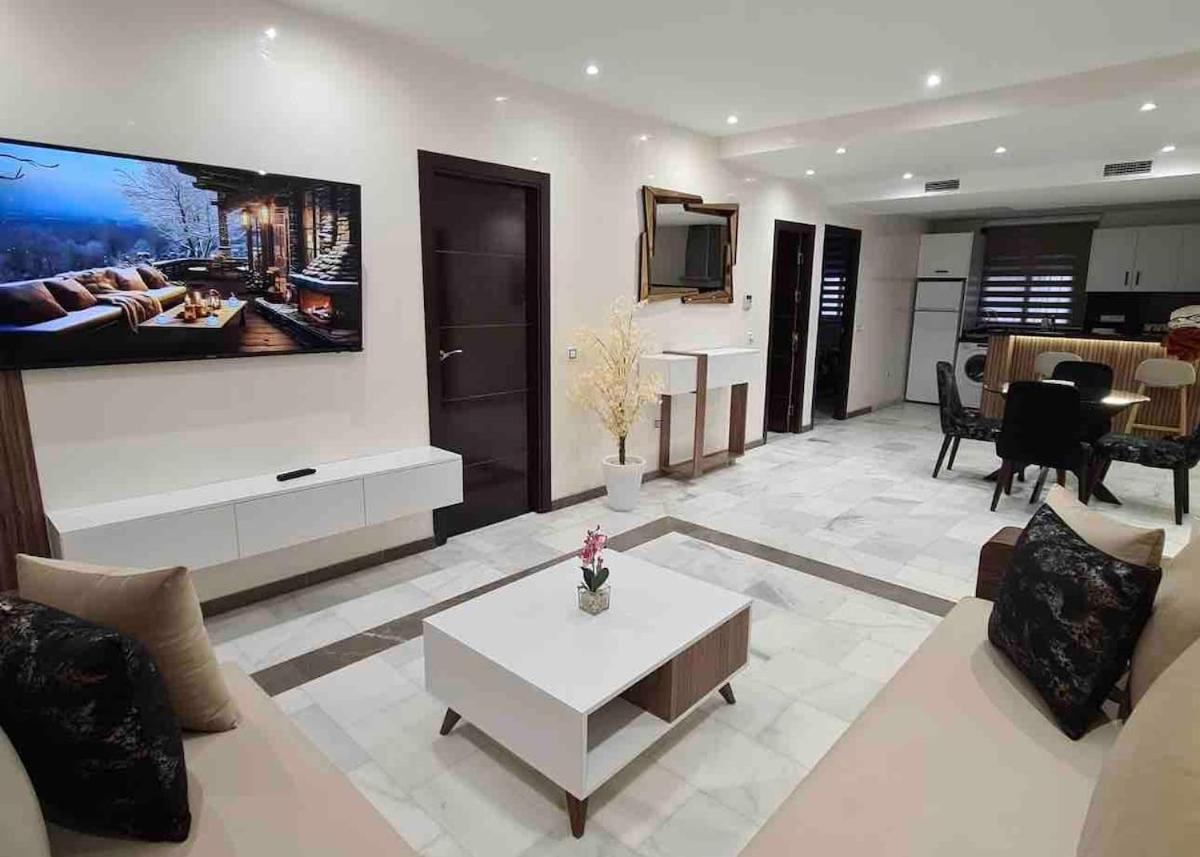 Bel Appartement Sur La Corniche Tangier