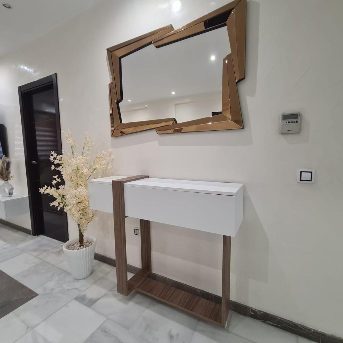 Bel Appartement Sur La Corniche *